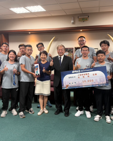 正修科大特教龍舟隊勇奪亞軍 結合圓夢計畫傳遞愛獨居長者圖片